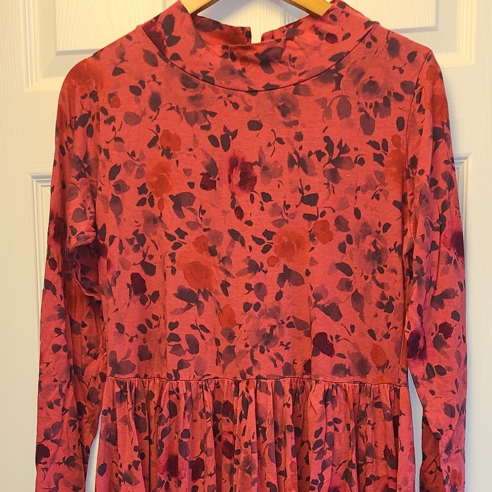 Plume and thread 70% bamboo blend red floral long sleeve dress